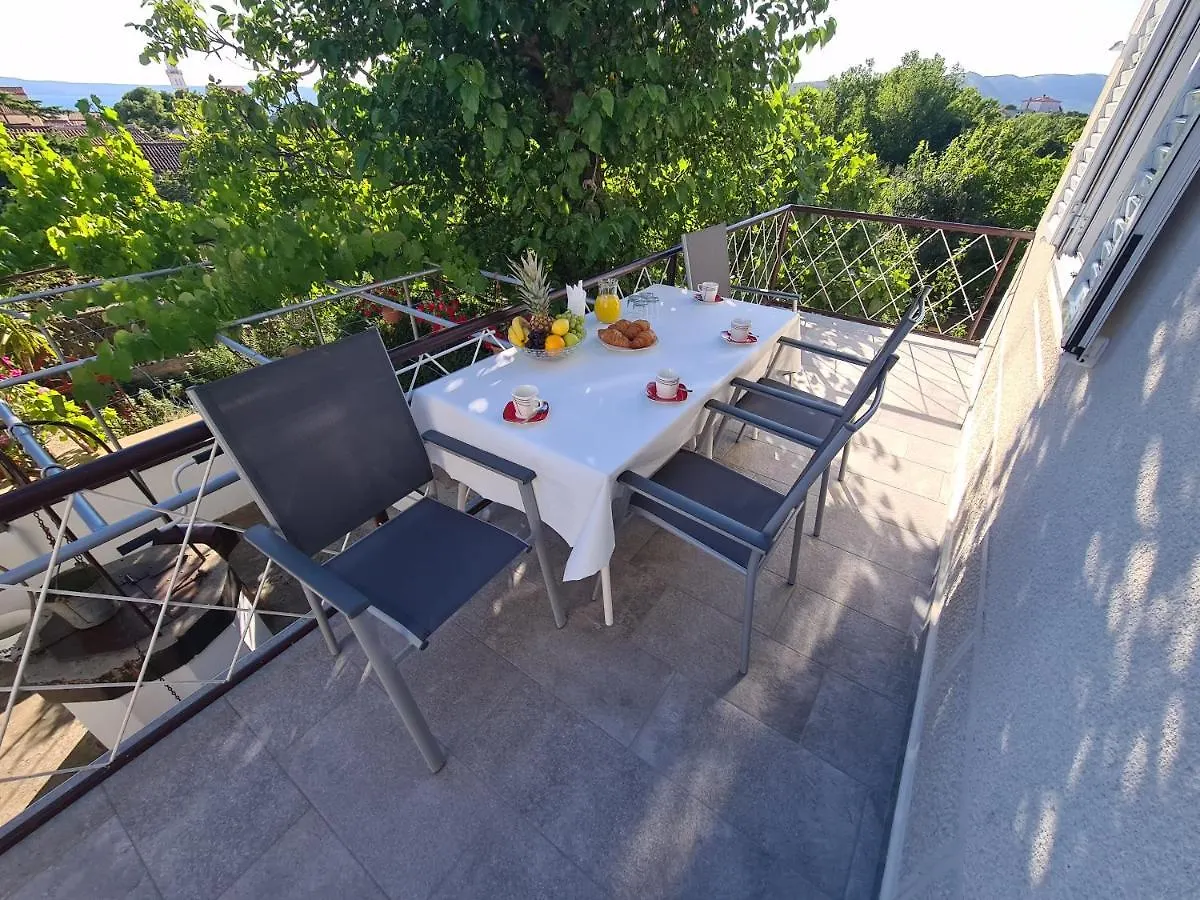Apartments And Rooms Mazuranic Croatia