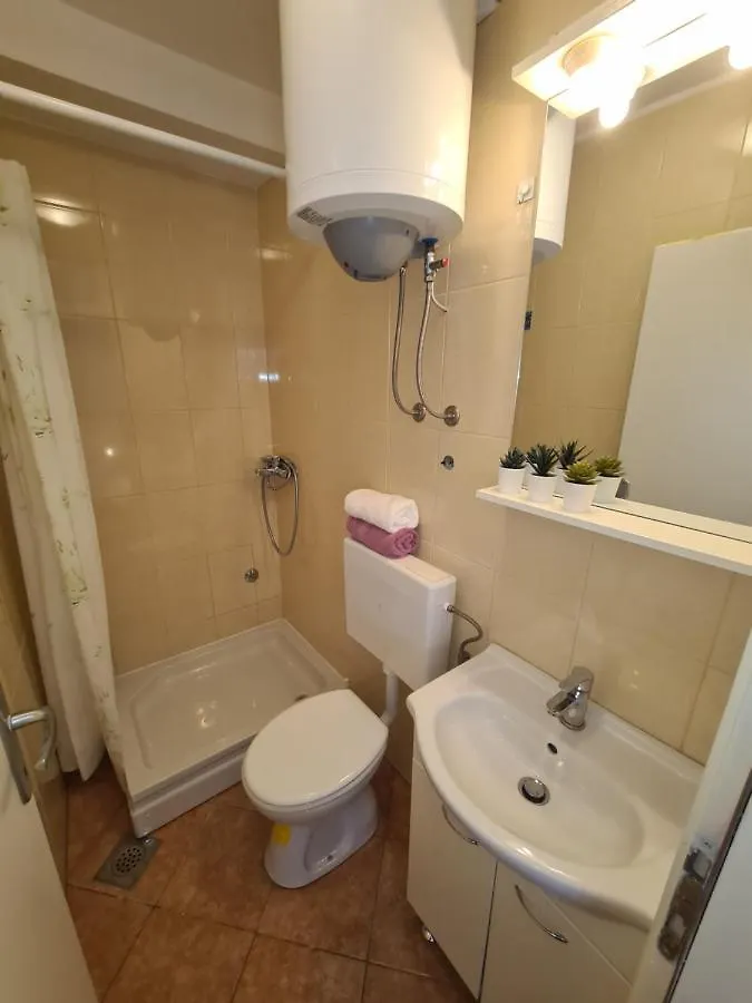 Apartments And Rooms Mazuranic Novi Vinodolski