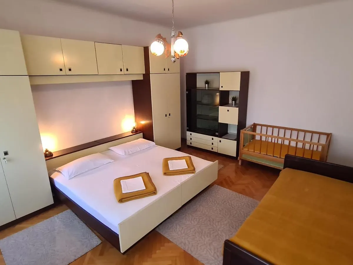 Apartments And Rooms Mazuranic