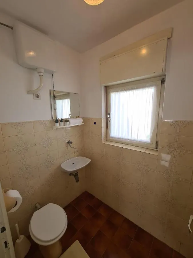 Apartments And Rooms Mazuranic Novi Vinodolski